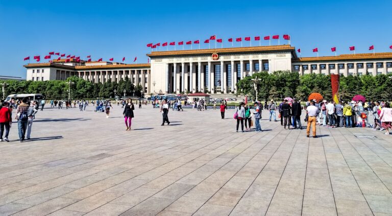 China ordena a sus organismos mitigar la pérdida de empleos provocada por la inteligencia artificial