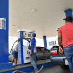 Gobierno congela los combustibles con subsidio de RD$1,490.9 millones