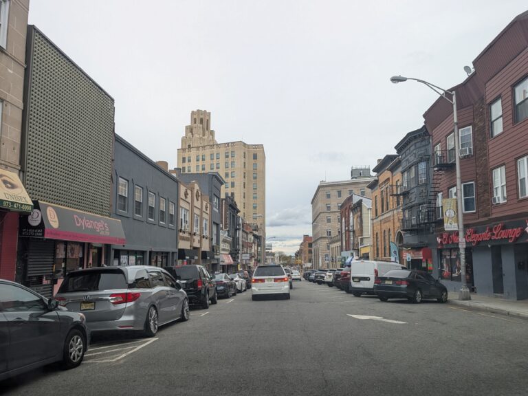 El Concejo de Passaic rechaza sumar 47 viviendas a un proyecto de reurbanización en Pennington
