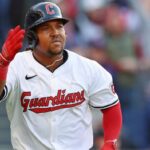 José Ramírez mantiene vivo a Cleveland: jonrón y 3 remolcadas fuerzan el Juego 5