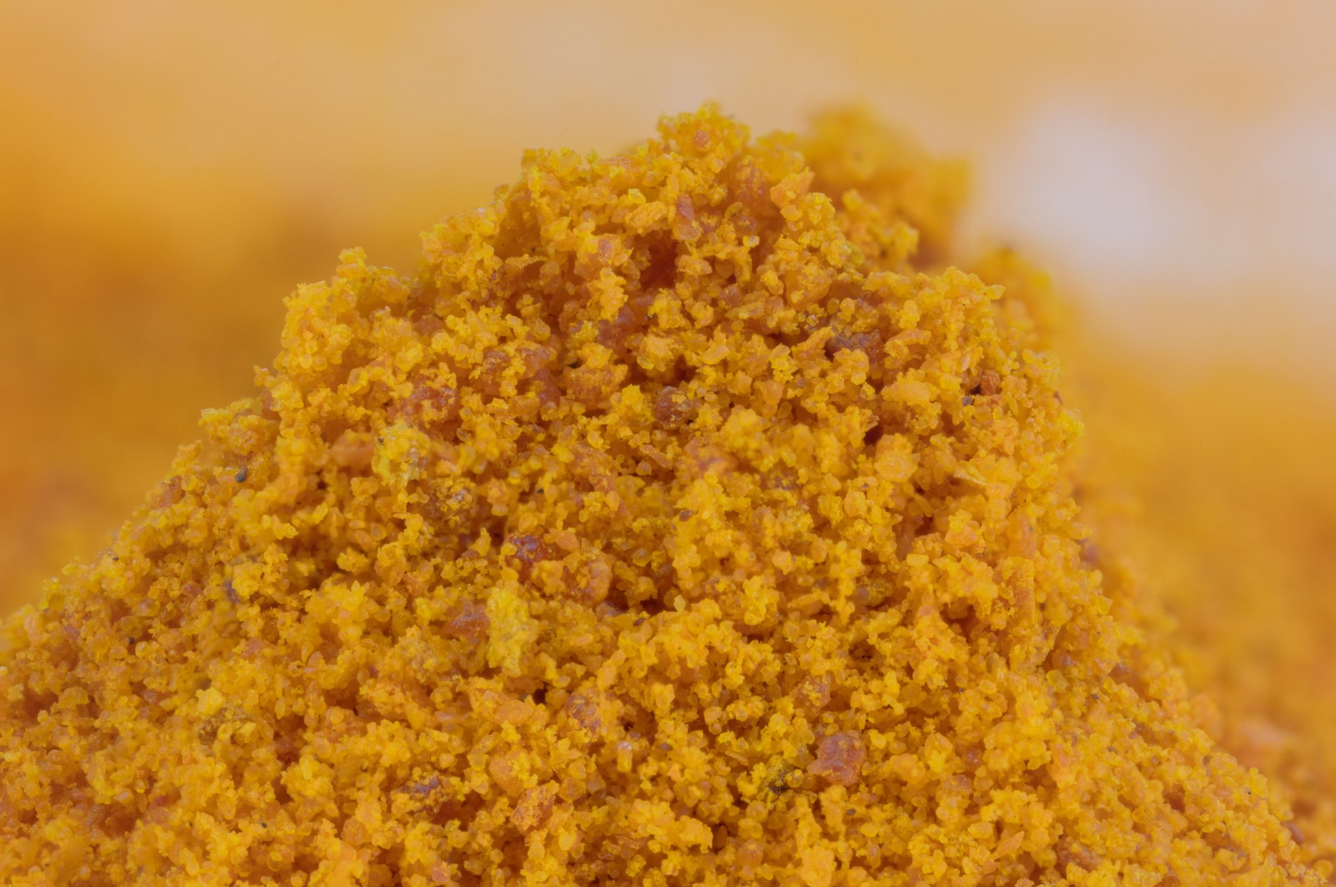 curcuma-en-la-cocina-lo-que-la-ciencia-respalda-y-lo-que-no-debes-creer