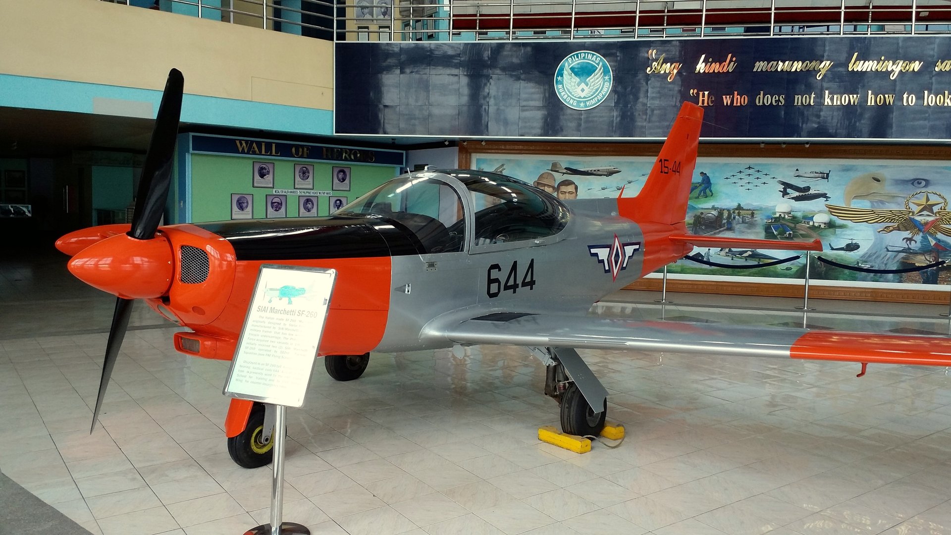 mueren-cuatro-pilotos-al-chocar-en-el-aire-dos-cazas-militares-en-filipinas