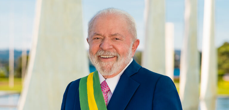 Gana Lula en Brasil y logra un histórico cuarto mandato