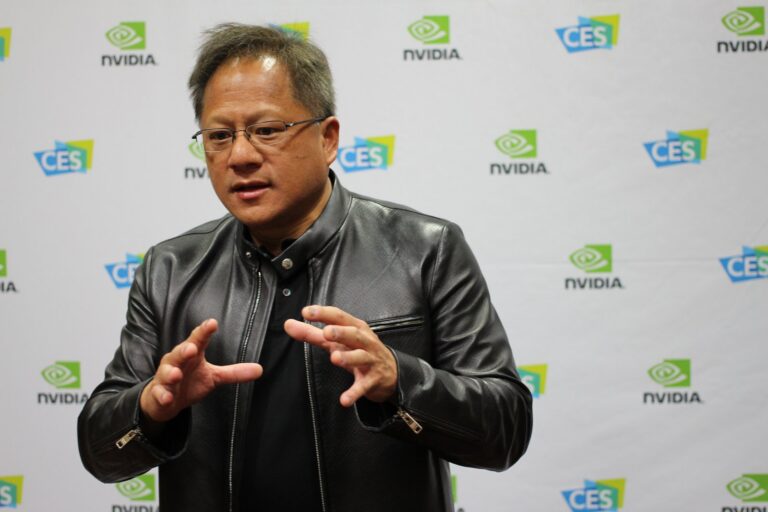 Jensen Huang exige en Berlín que las empresas europeas se conviertan en compañías de IA