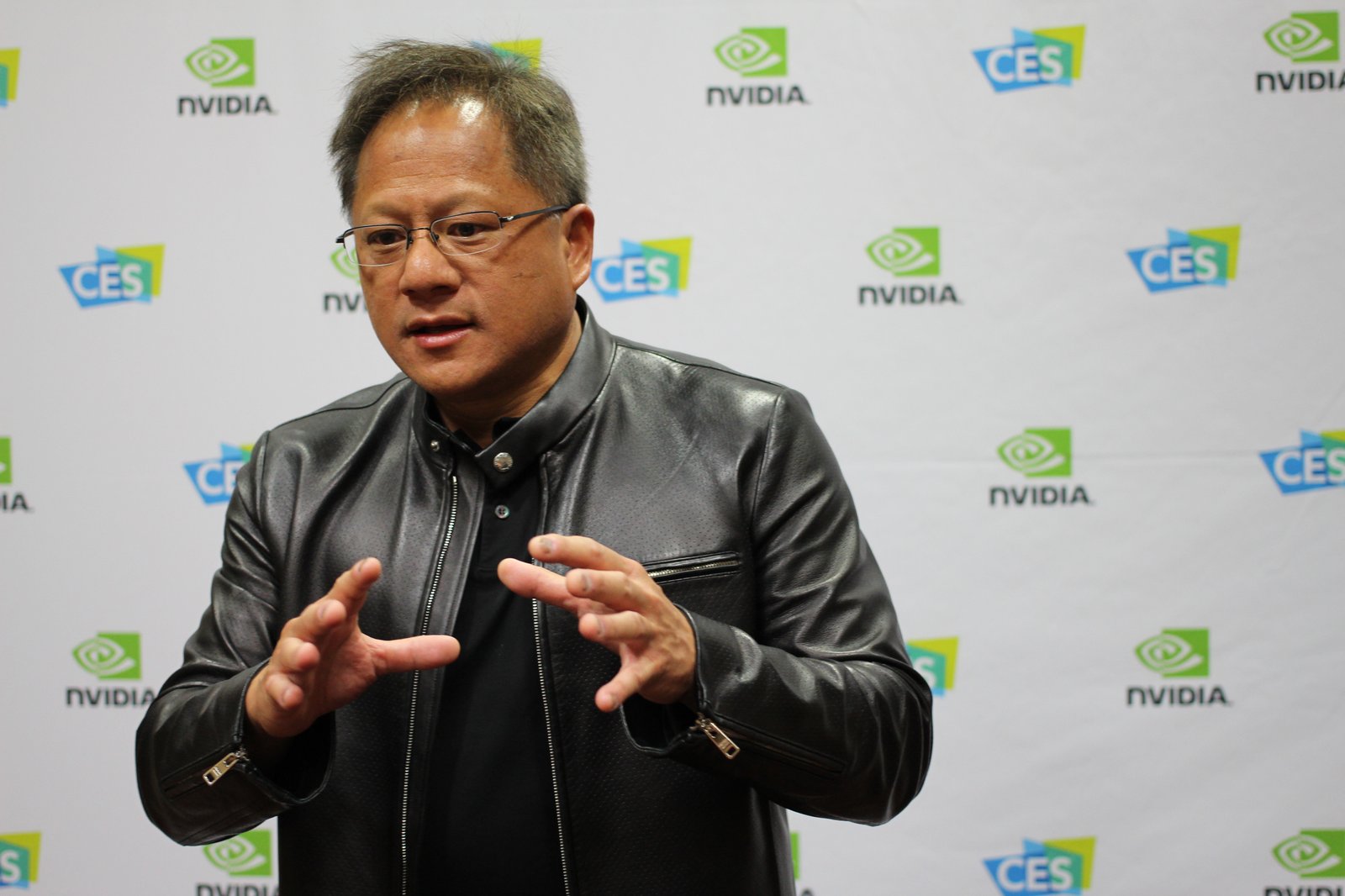 Jensen Huang exige en Berlín que las empresas europeas se conviertan en compañías de IA