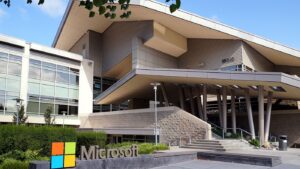 Trump suspende a Microsoft, Adobe y otras seis tecnológicas del programa de patrocinio de visas